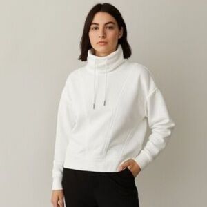 Banana Republic Funnel Neck Sweatshirt XS White Cozy Fleece Cropped Pullover